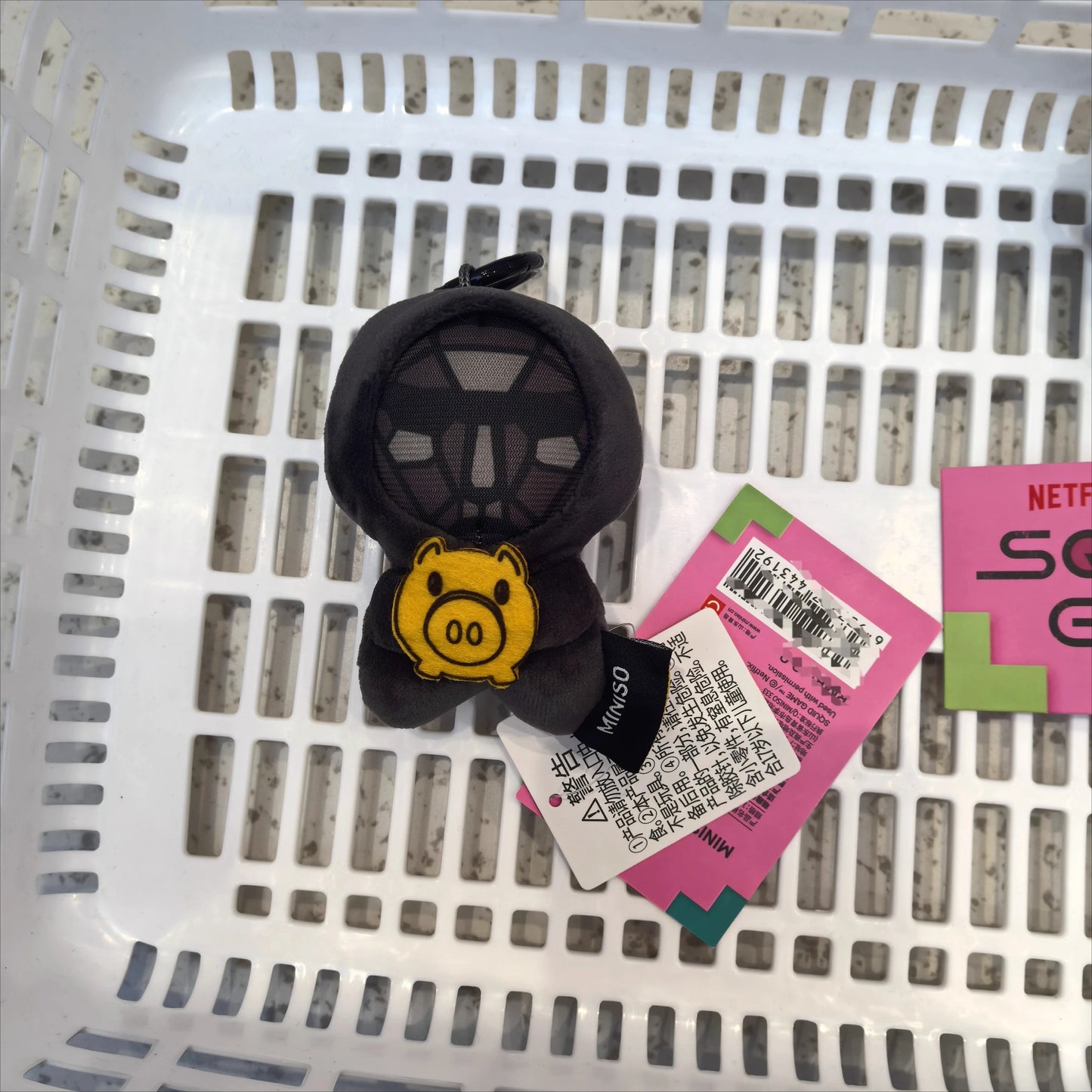 Squid Game Soft Plush Keyring - Cute Collectible Fan Gift, Bag & Keys Accessories (Men in Red & Men in Black)